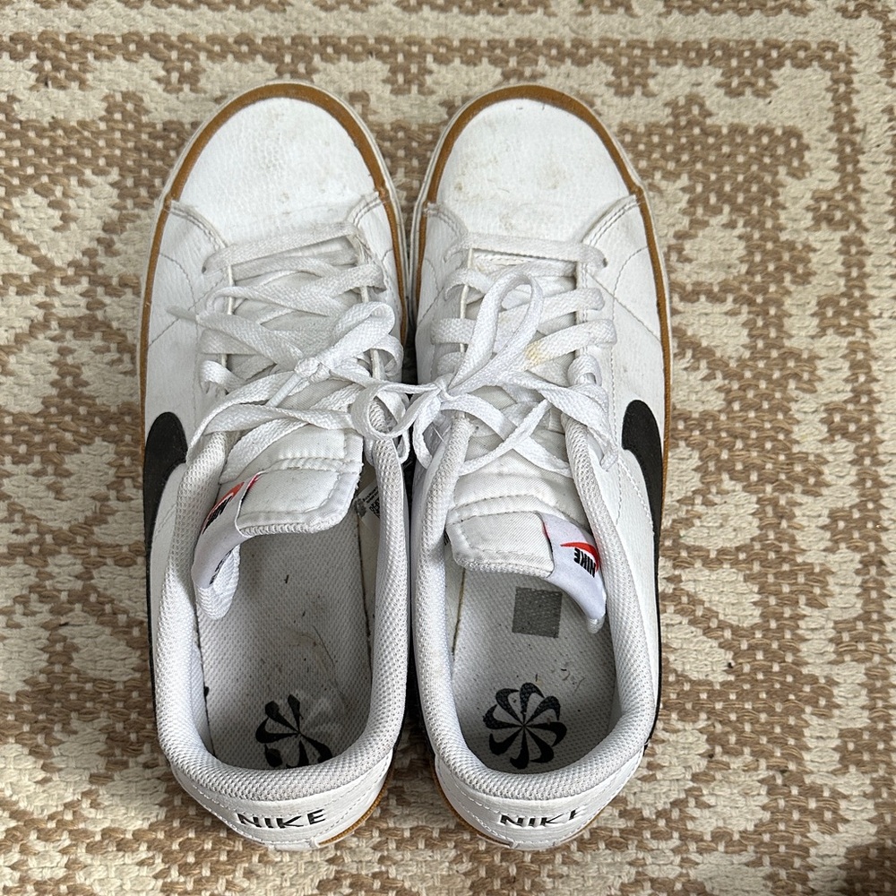 Nike Mens White and Black Sneakers with Tan Accents